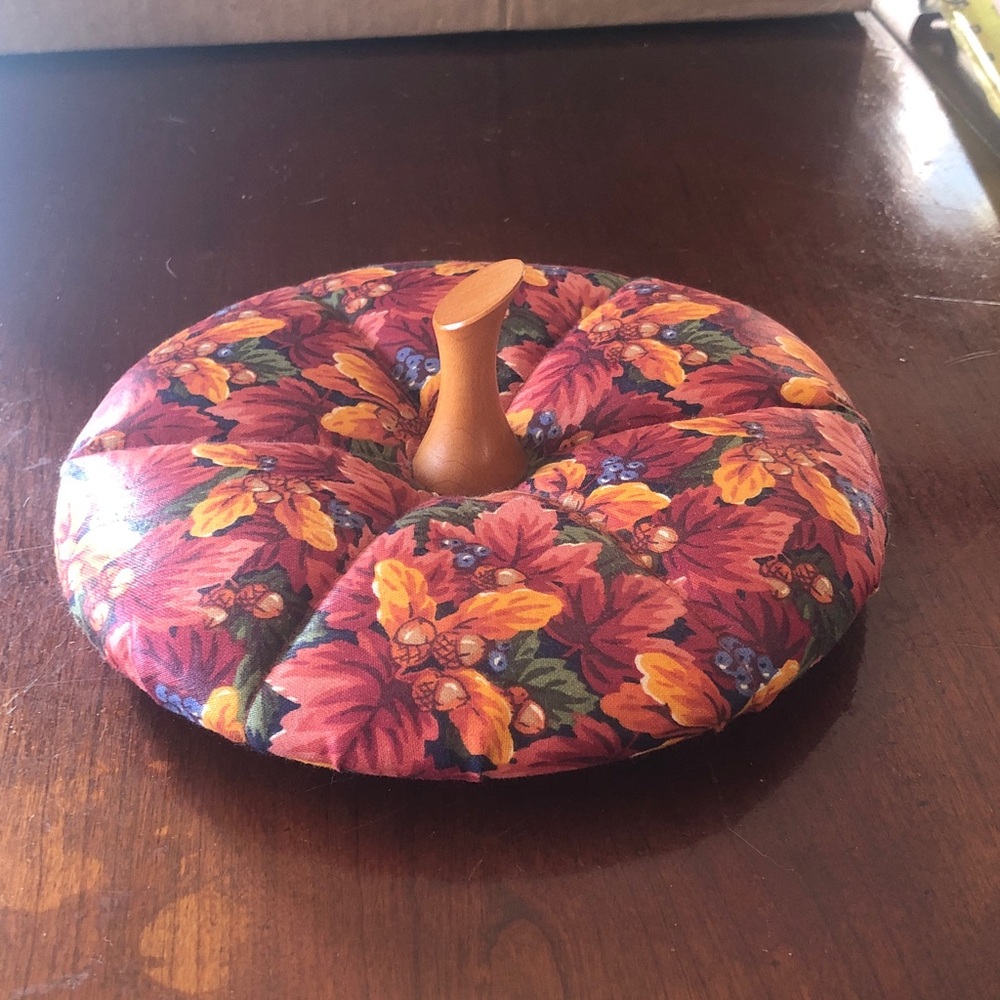 Longaberger pumpkin lid/ FALL FOLIAGE